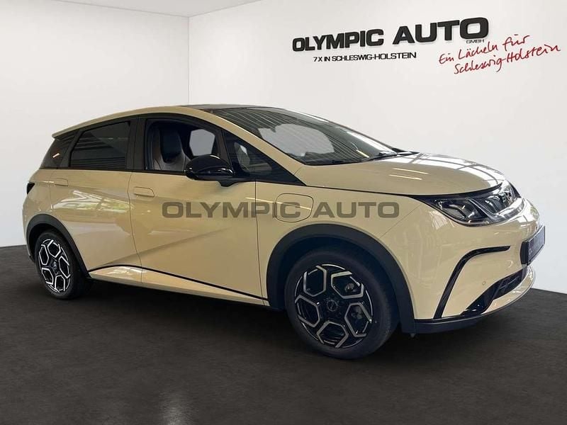 Neu BYD Dolphin Design 150 kW (204 PS) 2025 Cream white Kleinwagen