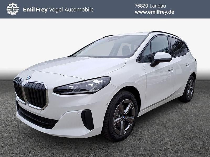 Neu BMW 218 Active Tourer 136 PS (100 kW) 2026 Weiß Van / Kleinbus