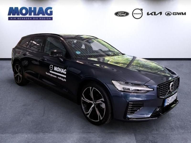 Gebraucht Volvo V60 Plus 350 PS (257 kW) 2025 Blau Kombi