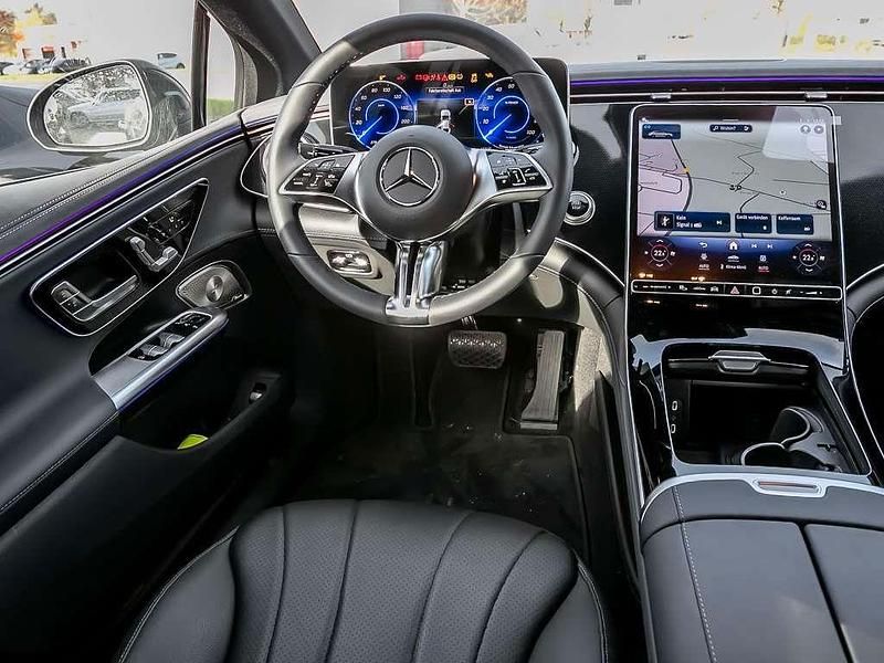Gebraucht Mercedes EQE300 Premium 180 kW (245 PS) 2024 Schwarz Limousine