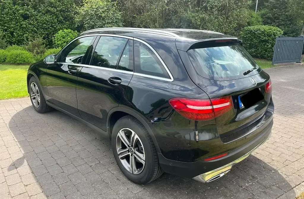 Gebraucht Mercedes GLC220 AMG 170 PS (125 kW) 2018 Schwarz SUV
