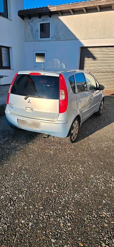Gebraucht Mitsubishi Colt 109 PS (80 kW) 2004 Blau Kleinwagen