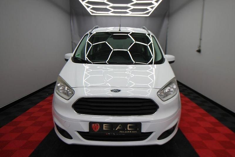 Gebraucht Ford Tourneo Courier 101 PS (74 kW) 2016 Weiß Van / Kleinbus