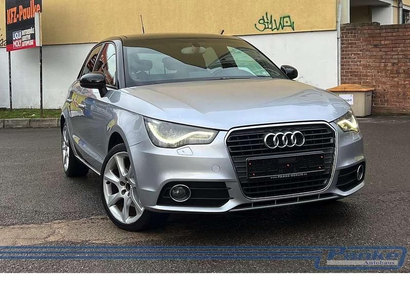 Florettsilber Gebraucht 2014 Audi A1 Ambition Limousine | 11.490 € (Fairer Preis) - Bild 1/4