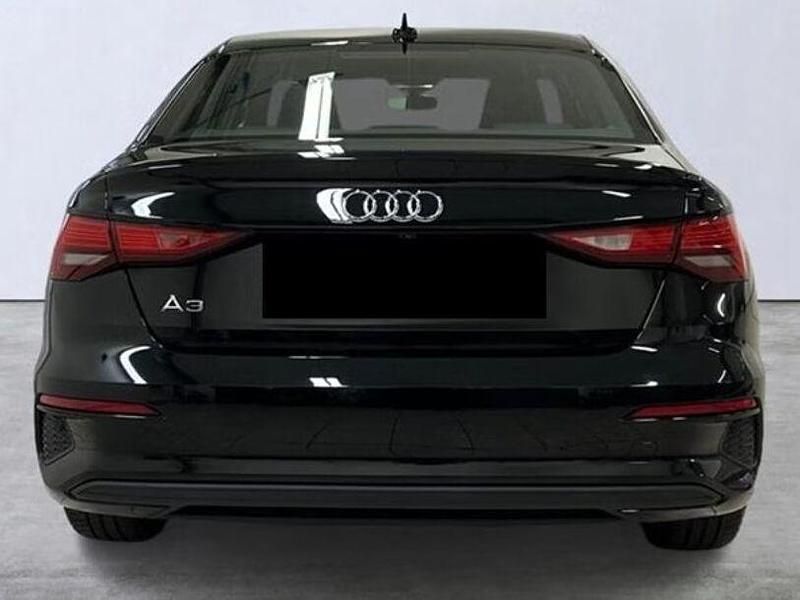 Gebraucht Audi A3 Basis 110 PS (80 kW) 2022 Brillantschwarz Limousine