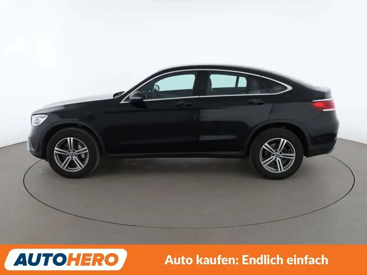 Gebraucht Mercedes GLC300e 320 PS (235 kW) 2022 Schwarz SUV
