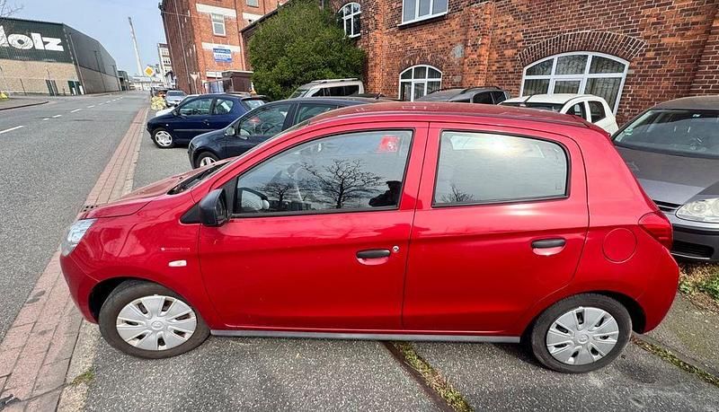 Second-hand Mitsubishi Space Star Classic Collection 71 CP (52 kW) 2014 Roșu Monovolum