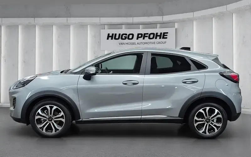 Gebraucht Ford Puma Titanium 125 PS (91 kW) 2025 Solar silver metallic SUV