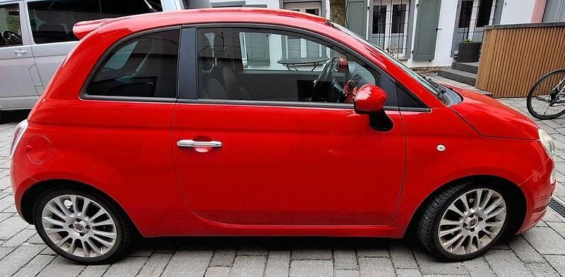 Gebraucht Fiat 500 101 PS (74 kW) 2010 Rot Kleinwagen