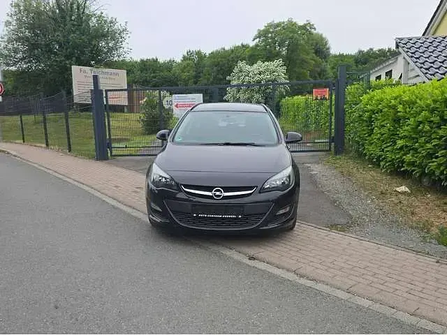 Gebraucht Opel Astra Exklusiv 110 PS (80 kW) 2014 Kombi