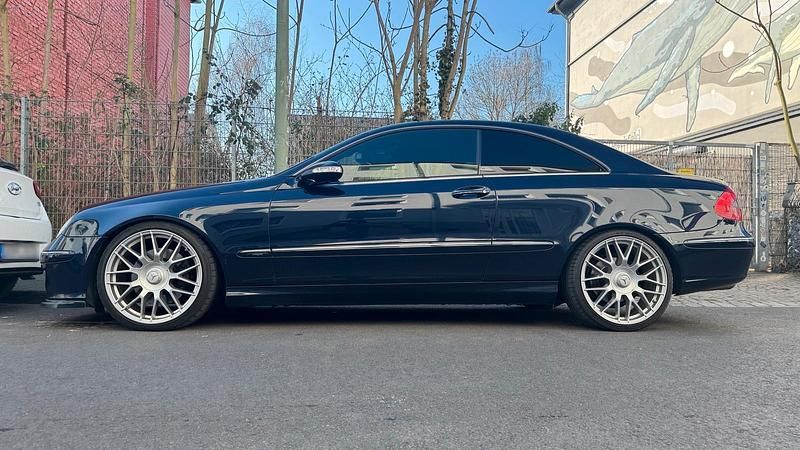 Gebraucht Mercedes CLK350 272 PS (200 kW) 2007 Blau Coupé