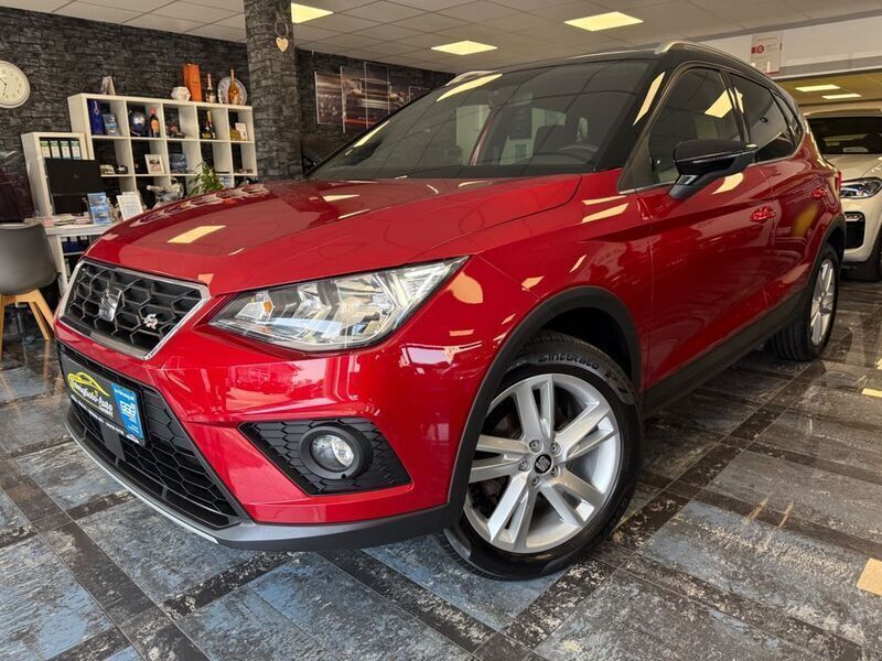 Rot Gebraucht 2018 Seat Arona FR SUV | 14.950 € (Fairer Preis) - Bild 1/4