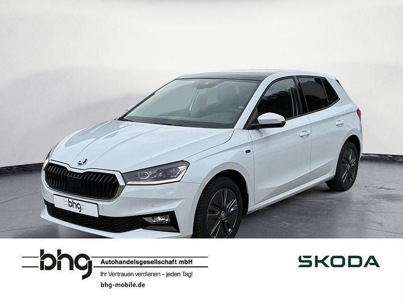 Weiß Gebraucht 2024 Skoda Fabia Drive Limousine | 22.920 € (Fairer Preis) - Bild 1/4
