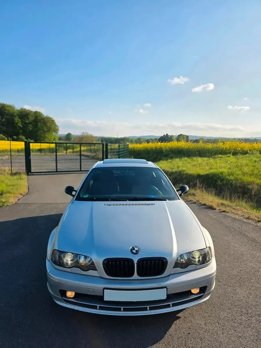 Gebraucht BMW 320 170 PS (125 kW) 2001 Silber Coupé