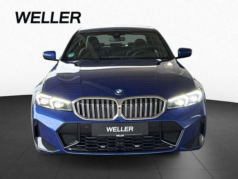 Gebraucht BMW 330 Comfort Edition 245 PS (180 kW) 2025 Portimao blau (blau) Limousine