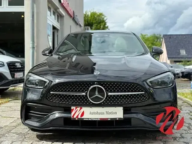 Gebraucht Mercedes C300 AMG line 265 PS (194 kW) 2023 Obsidianschwarz  metalliclack Limousine