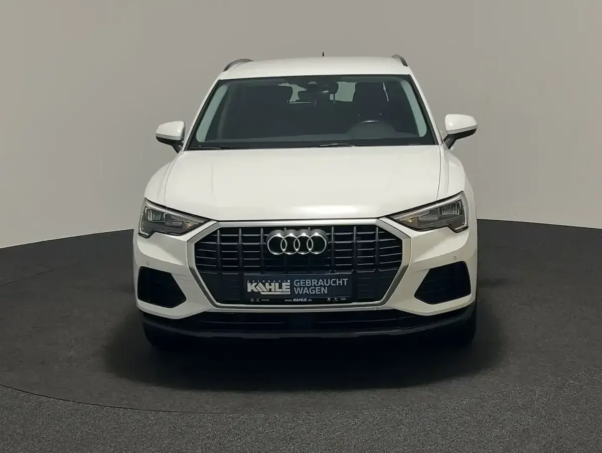 Gebraucht Audi Q3 Basis 245 PS (180 kW) 2022 Weiß SUV