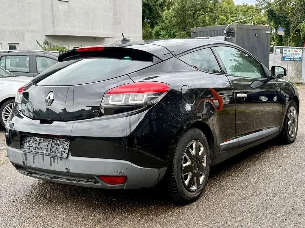 Gebraucht Renault Mégane Coupé 131 PS (96 kW) 2011 Schwarz Coupé
