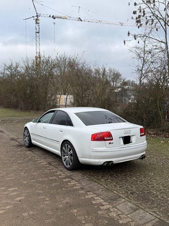 Gebraucht Audi S8 Ambiente 450 PS (330 kW) 2007 Weiß Limousine