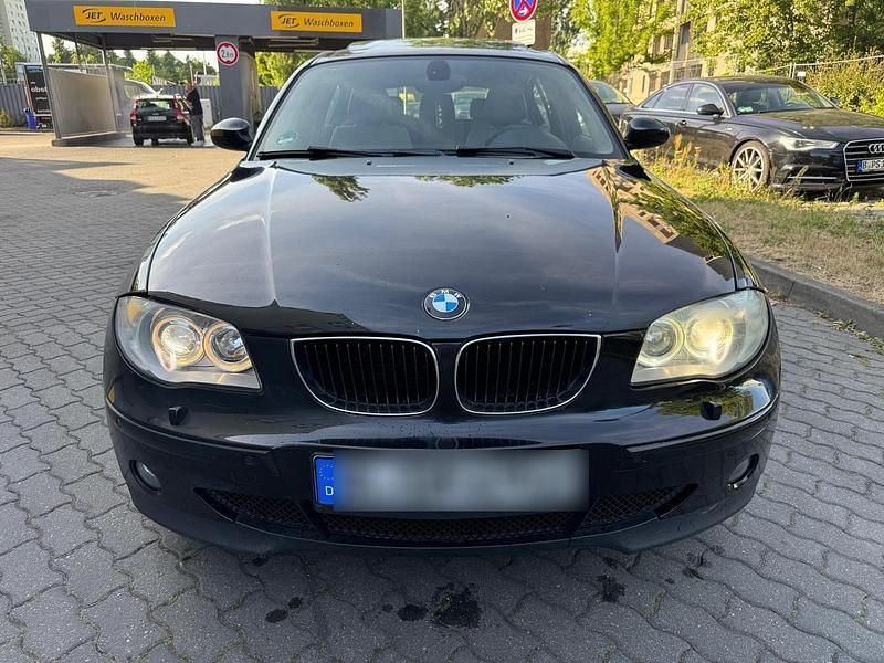 Schwarz Gebraucht 2005 BMW 118 Kleinwagen | 2.999 € (Guter Preis) - Bild 1/4
