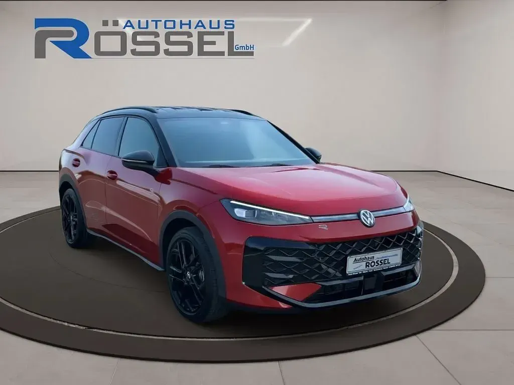 Neu VW T-Roc R-line 150 PS (110 kW) 2026 Flame red metallic /dach schwa SUV
