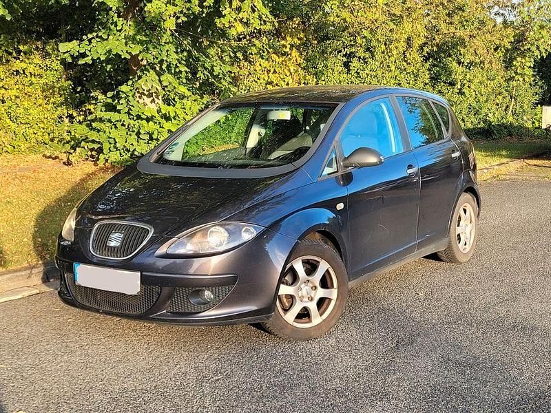 Schwarz Gebraucht 2008 Seat Altea Reference Van / Kleinbus | 1.950 € (Guter Preis) - Bild 1/4