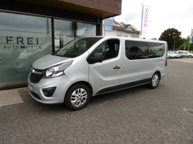 Silber Gebraucht 2015 Opel Vivaro Van | 19.980 € (Teuer) - Bild 1/4
