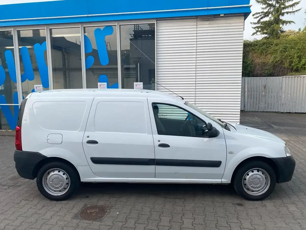 Gebraucht Dacia Logan 84 PS (61 kW) 2012 Weiß Van / Kleinbus