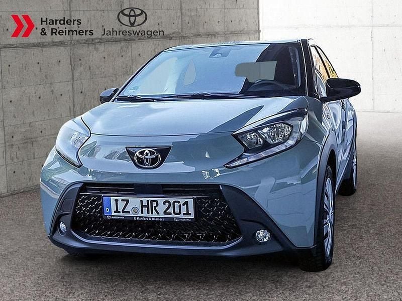 Gebraucht Toyota Aygo X 72 PS (52 kW) 2025 Grün SUV