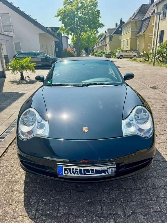 Schwarz Gebraucht 2004 Porsche 911 Carrera Cabriolet Cabrio | 32.900 € (Superpreis) - Bild 1/4