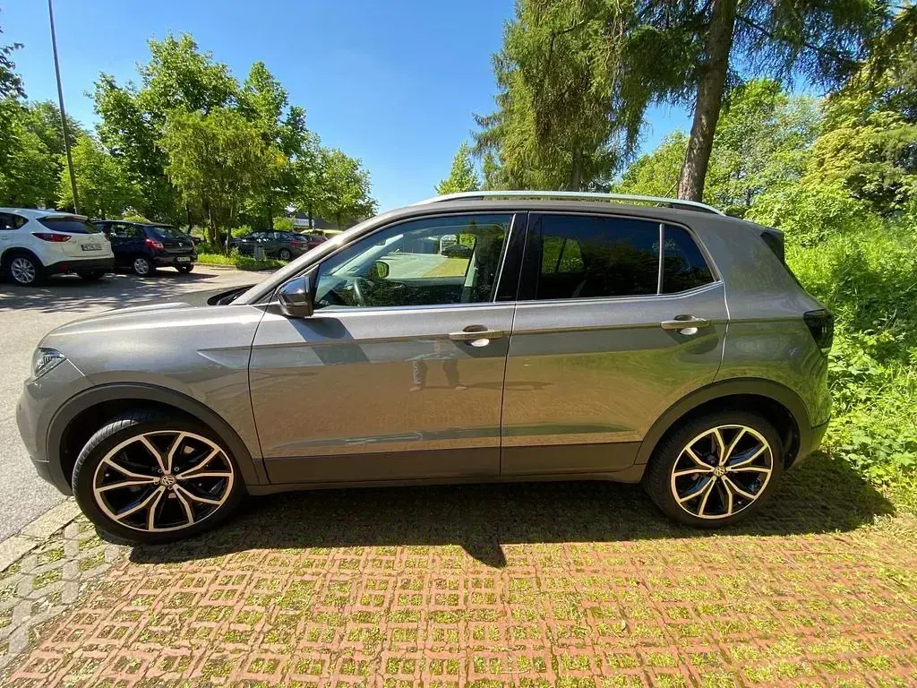 Usado VW T-Cross Style 116 CV (85 kW) 2020 Gris SUV
