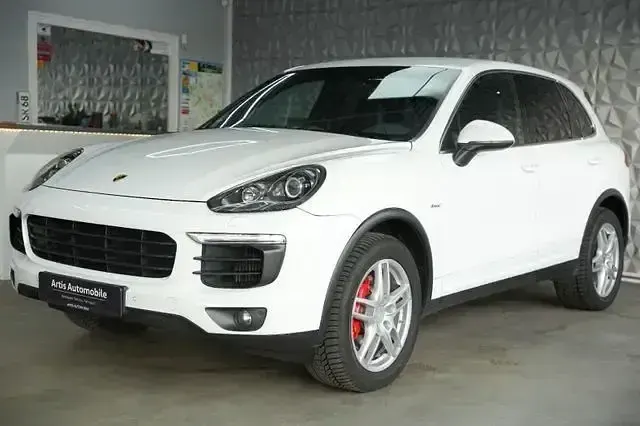 Gebraucht Porsche Cayenne 262 PS (192 kW) 2015 Pure white SUV