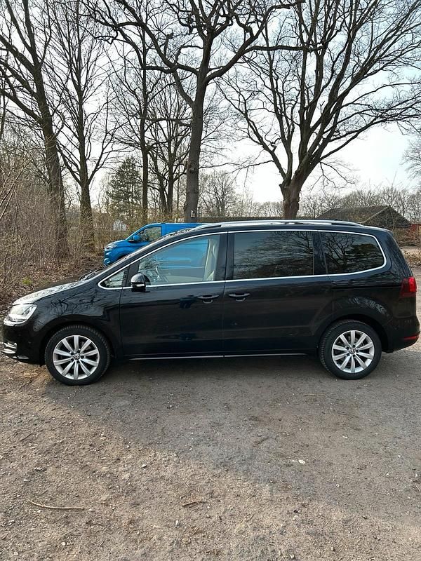 Gebraucht VW Sharan Highline 150 PS (110 kW) 2015 Schwarz Van / Kleinbus
