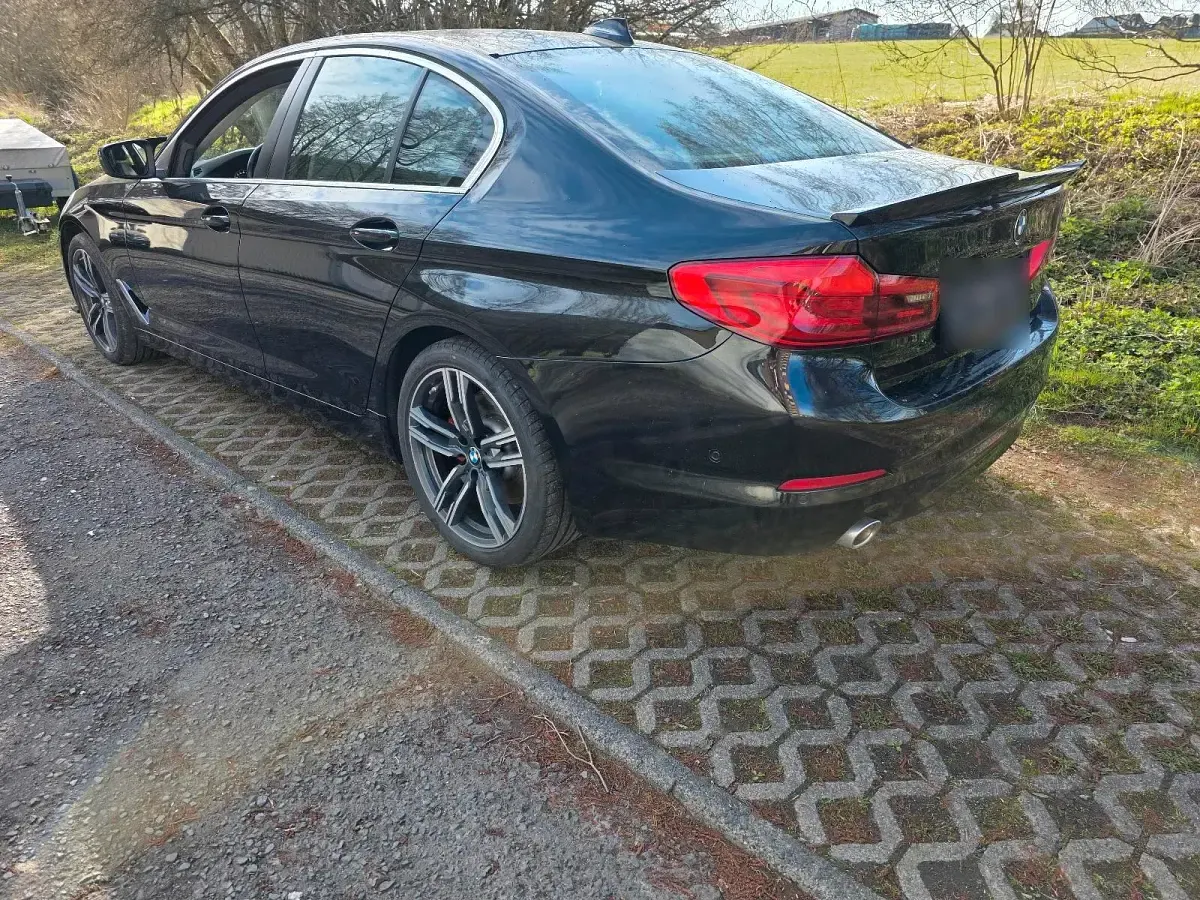 Gebraucht BMW 530 265 PS (194 kW) 2019 Schwarz Limousine