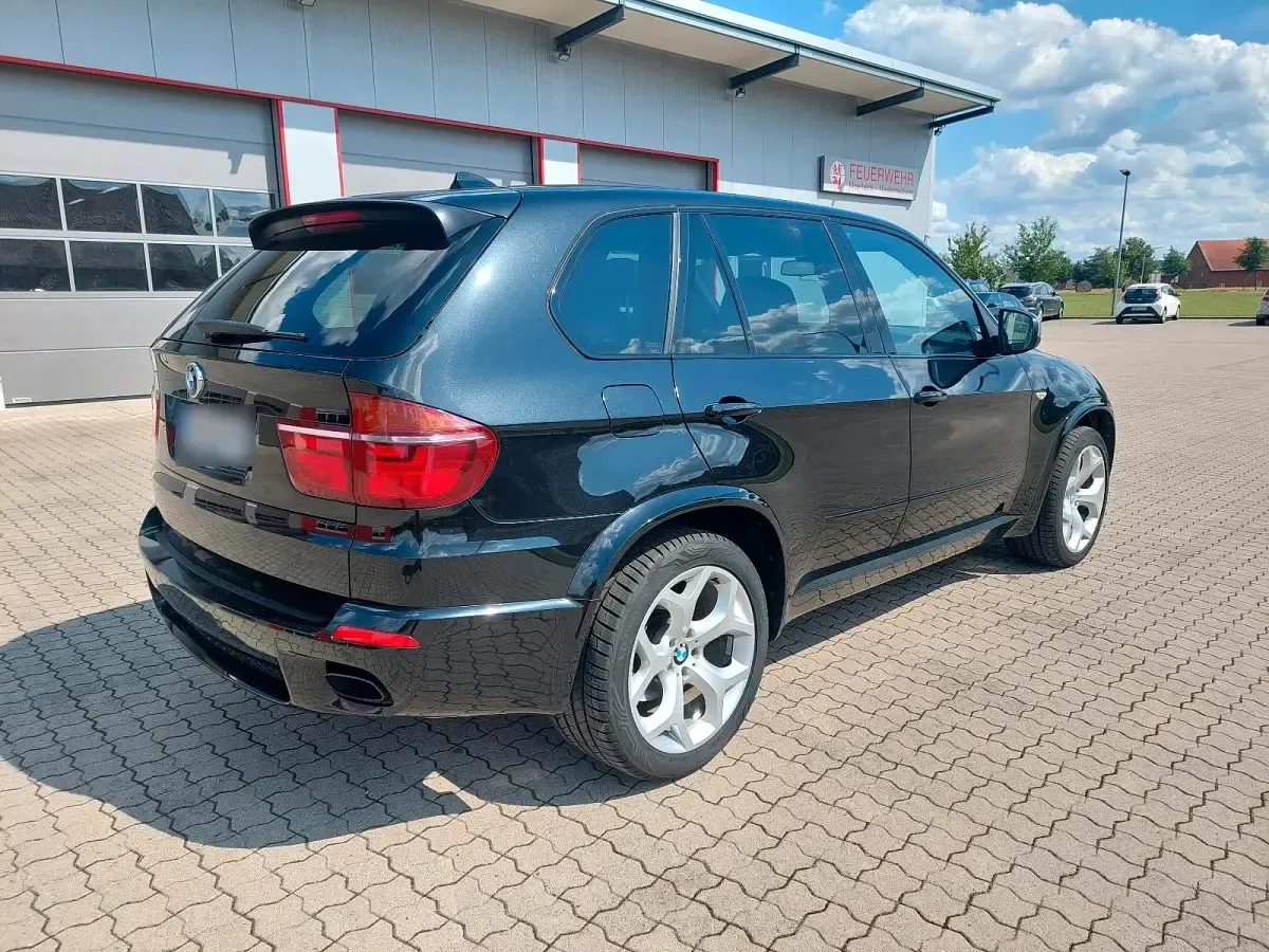 Gebraucht BMW X5 Comfort Edition 381 PS (280 kW) 2013 Schwarz SUV