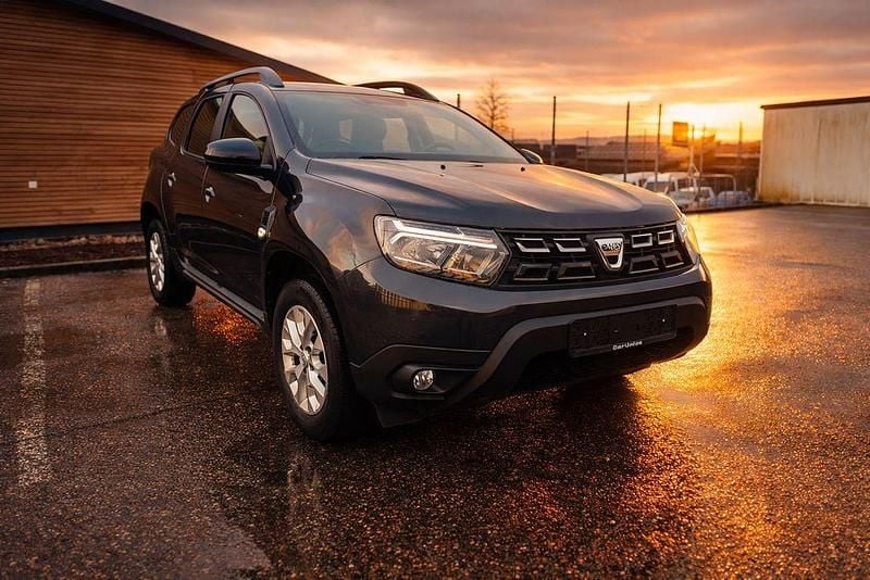 Gebraucht Dacia Duster Comfort 101 PS (74 kW) 2021 Grau SUV