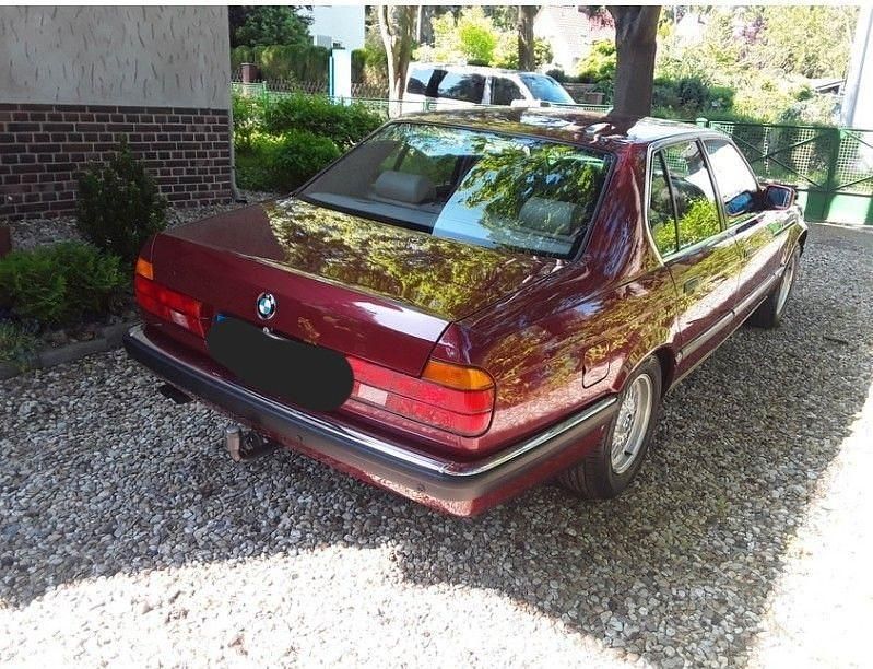 Gebraucht BMW 730 188 PS (138 kW) 1991 Rot Limousine
