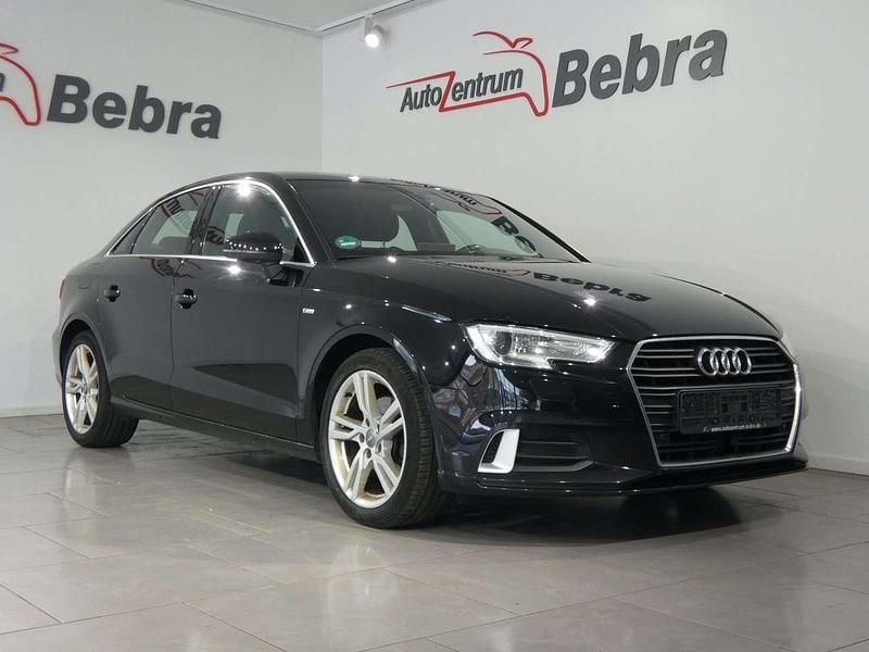 Gebraucht Audi A3 Sport 150 PS (110 kW) 2019 Mythosschwarz Limousine