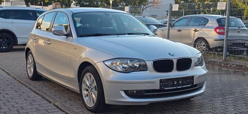 Silber Gebraucht 2009 BMW 116 Advantage Kleinwagen | 5.999 € (Etwas zu teuer) - Bild 1/4
