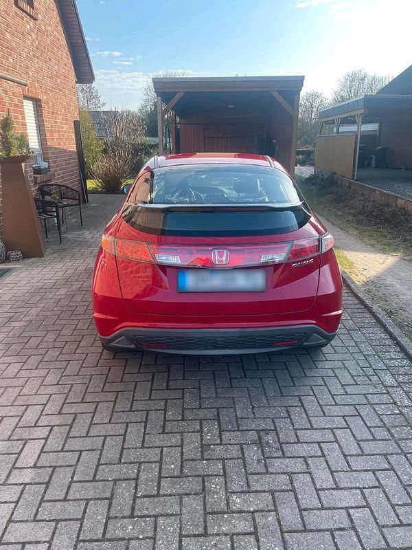 Gebraucht Honda Civic 84 PS (61 kW) 2006 Rot Kleinwagen