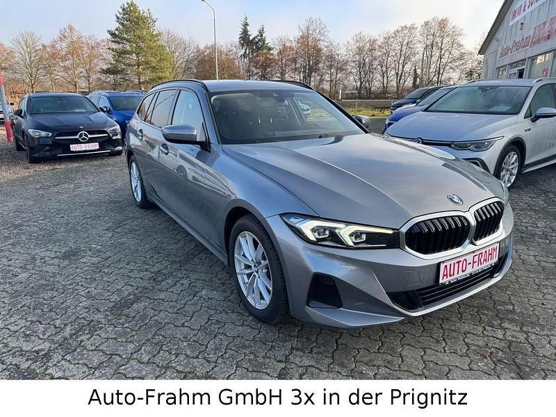 Gebraucht BMW 320 190 PS (139 kW) 2023 Grau Kombi