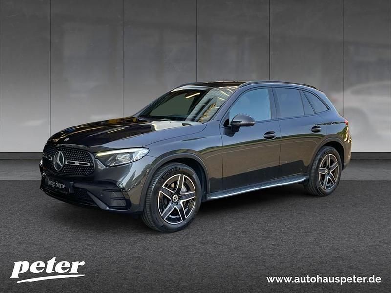 Metalliclack graphitgrau Gebraucht 2023 Mercedes GLC200 AMG SUV | 51.610 € (Fairer Preis) - Bild 1/4