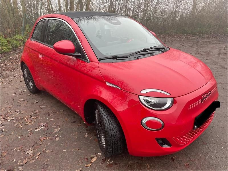 Gebraucht Fiat 500e 86 kW (118 PS) 2022 Rot Cabrio