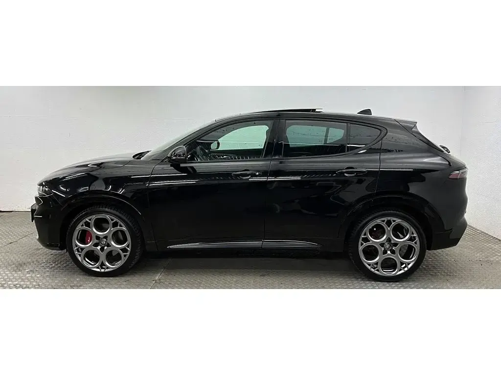 Gebraucht Alfa Romeo Tonale Veloce 160 PS (117 kW) 2024 Nero alfa SUV