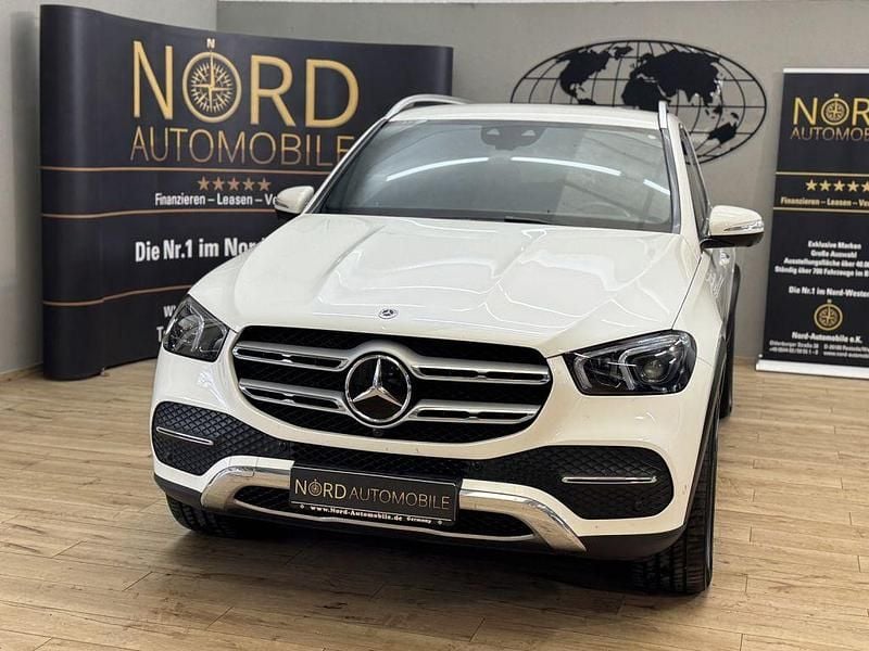 Manufaktur diamantweiß (metallic) Gebraucht 2022 Mercedes GLE350 SUV | 46.889 € (Superpreis) - Bild 1/3