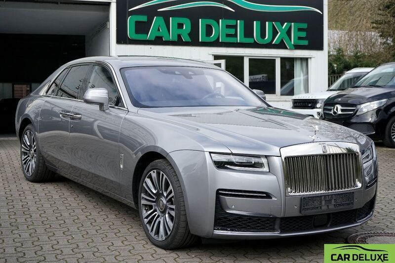 Gebraucht Rolls Royce Ghost 571 PS (419 kW) 2021 Jubileesilver metallic Limousine