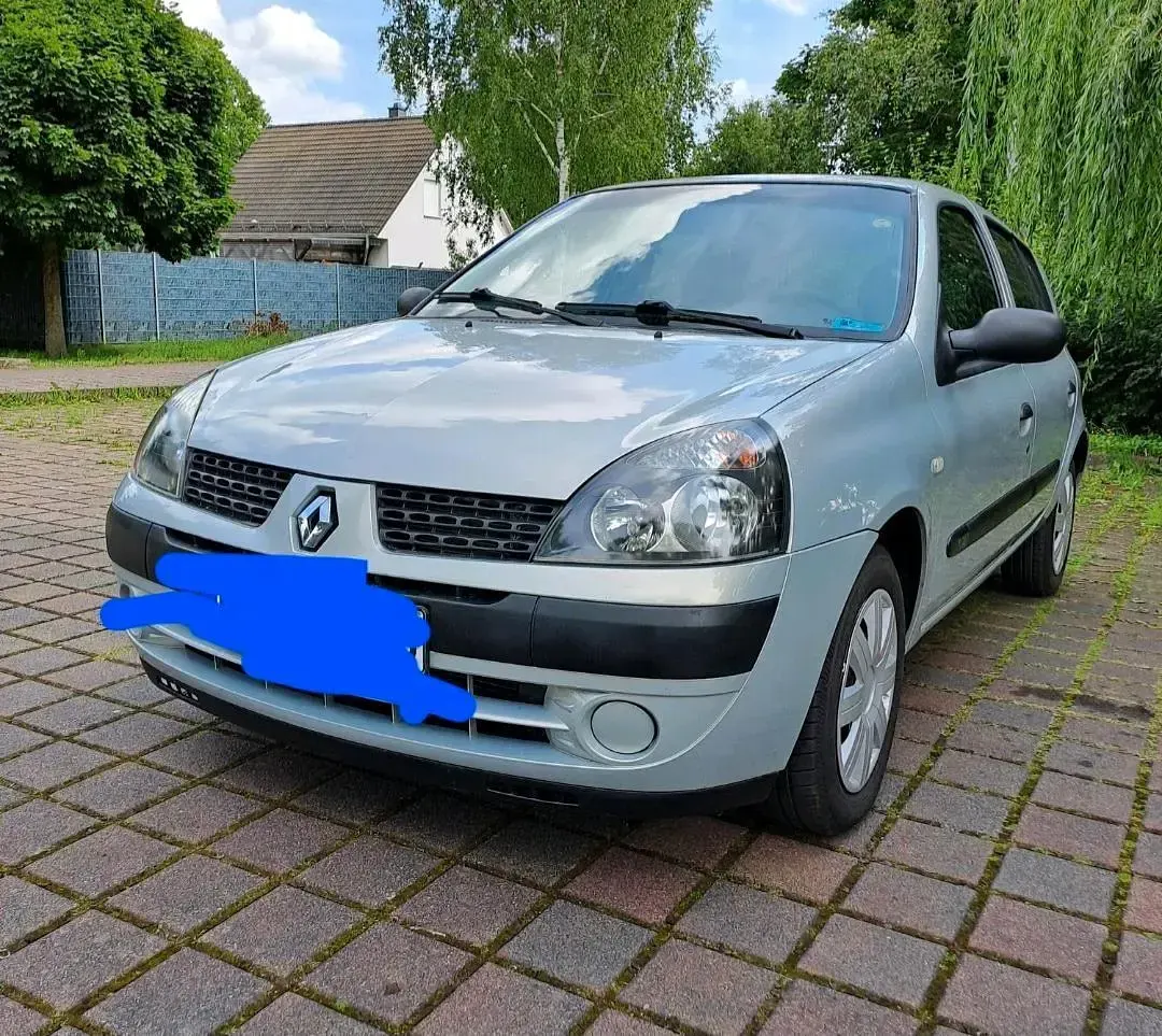 Brugt Renault Clio II 75 HK (55 kW) 2003 Sølv Hatchback