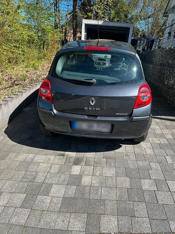 Second-hand Renault Clio II 2007 Hatchback