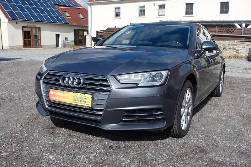 Gebraucht Audi A4 Sport 190 PS (139 kW) 2017 Grau Limousine