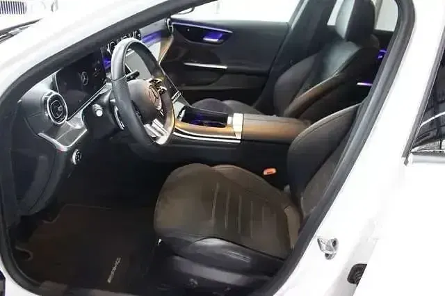 Gebraucht Mercedes C200 AMG 2022 Weiss Limousine